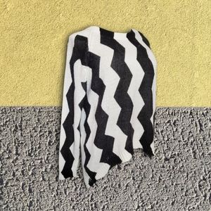 Divided H&M Zig Zag Sweater